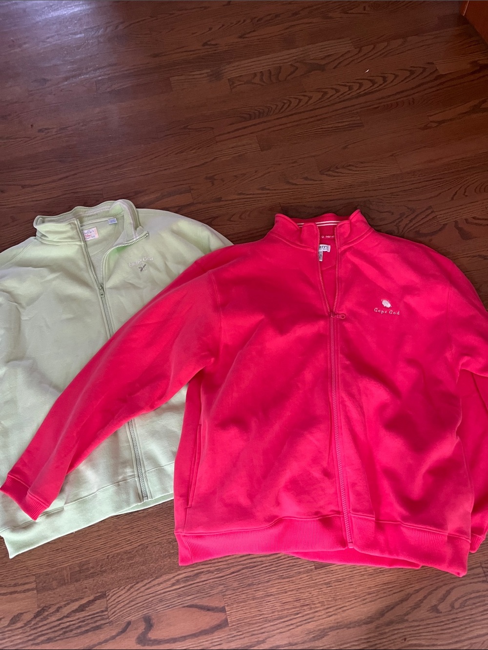 2 Cuffys Full-Zip Jackets/ sweatshirts